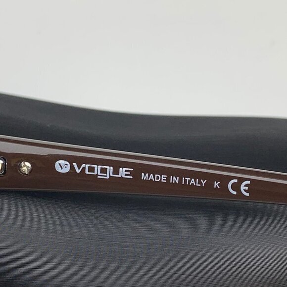 🕶️Vogue VO2832-S-B Sunglasses /PS311🕶️ - Picture 4 of 8
